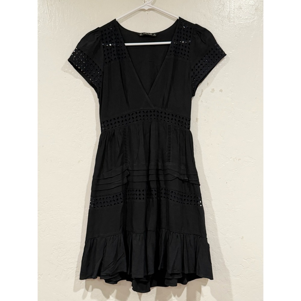 Zara Basic Black Eyelet Lace V-Neck Mini Dress Ruffle Tiered Short Sleeve XS - Picture 2 of 5